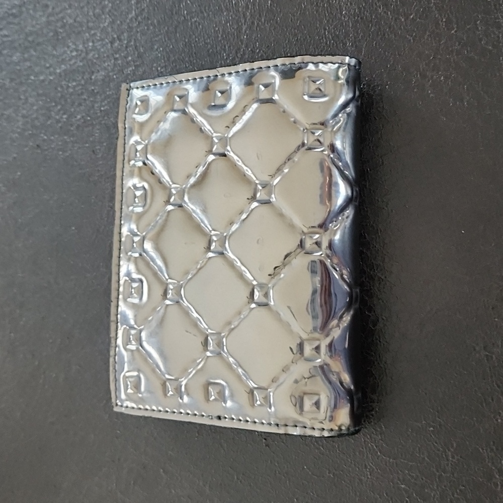 [AUTHENTIC] Valentino Garavani Patent Leather Bifold Wallet
